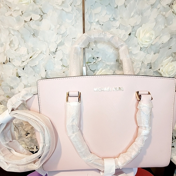 Michael Kors Blossom Tote - Picture 2 of 6